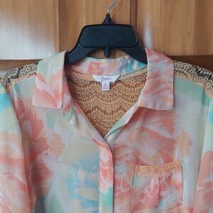 •➕️ Candie's Pastel Floral Chiffon Blouse with Back Lace Accent, Like New